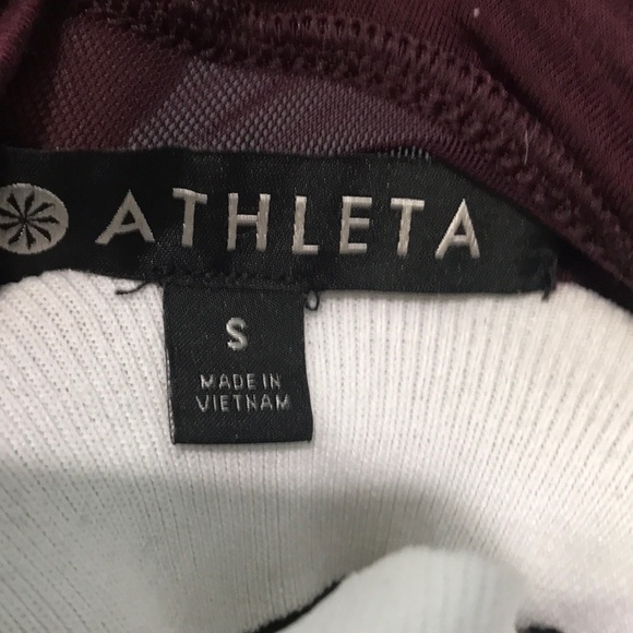 Athleta maroon mock neck tank - Picture 4 of 4